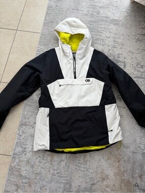 Outdoor Research Kids Black & White Hooded Puffer Jacket with Lime Lining